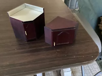 Concord Miniatures 1:1 Scale Dollhouse Furniture • $7.50