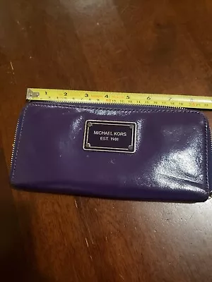 Purple MICHAEL KORS Zipper Wallet • $16.99