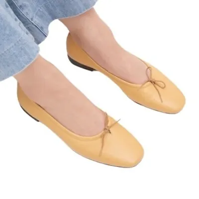 Everlane Women's Mustard Soft Italian LeatherBallet Flat Shoes Slip Ons Size 9 • $64.98