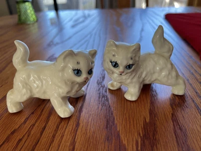 $30.24 • Buy Vintage Ceramic Cat Signed Pottery 3” X 3.5” White Blue Eyed Eyelashes Pink Nose