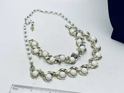 Vtg. Unmarked Coro Demi White Cabochon & Gold Tone Flowers Necklace & Bracelet • $0.99