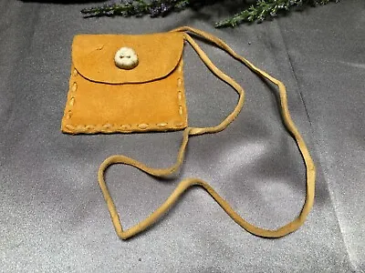 Native American Leather Medicine Bag Deer Antler Button Necklace Pouch Vtg • $22.50
