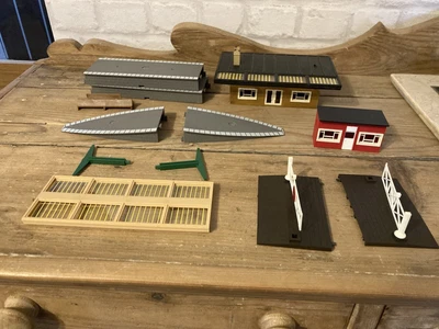 £0.99 • Buy Hornby Station And Level Crossing