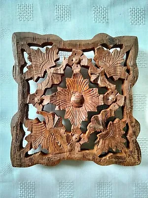 EUC Vintage MCM Carved Solid Wood Trivet With Feet Collectible 6 X5.75  • $7.11