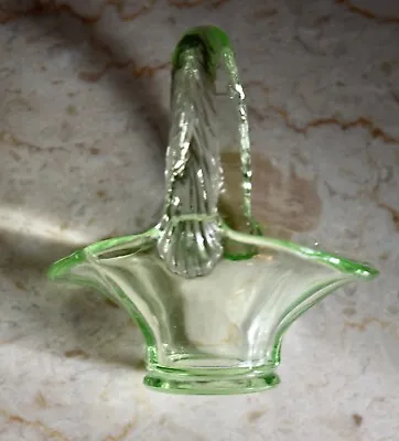 Vintage Small Green Uranium Vaseline Glass Bridal Basket #8235 • $20