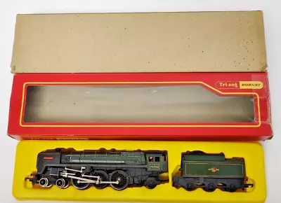 Vintage Triang/hornby Oo R259s 70000 Br Green Britannia Loco & R35 Tender Boxed • £50