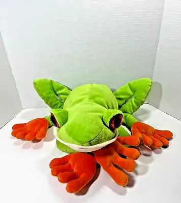 Vintage K & M INTERNATIONAL Green Tree Frog Big Eyes Plush/Stuffed Animal  • $19.95