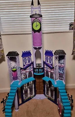 Monster High Deadluxe High School Castle Deluxe Playset Disassembled PLS READ  • $50.51