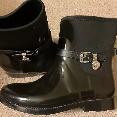 Michael Kors Black Logo Stud And Buckle Pull On Ankle Rubber Rain Boots Size 6 • $15.50