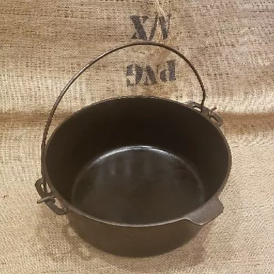 Vintage Cast Iron Dutch Oven Stew Pot Unbranded 10  Across 4  Deep • $34.99