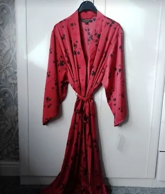 Donna Karan Silky Dressing Gown • £15