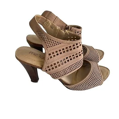Me Too Women's Dixie4 Dress Sandals Comfort Heels Laser Cut Leather Size 10 • $34.95