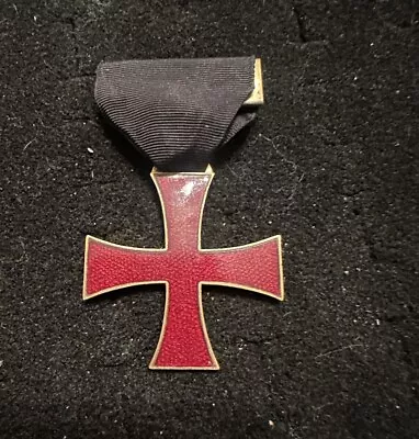 Masonic Freemason Knights Templar Order Of Malta Maltese Red Cross Pin Medal • $14.99