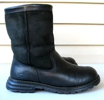 UGG 5381 Size 7 Boots  Black Leather Shearling Sheepskin • $29.90