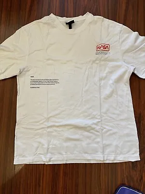 H&M Mens White NASA Size L Relaxed Fit T-shirt • £5