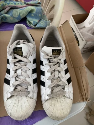$20 • Buy Adidas Superstar Size 7