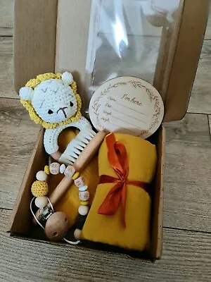 Baby Gift Box Unisex Baby Shower Gift Box Christening Gift 6pcs • £17.99