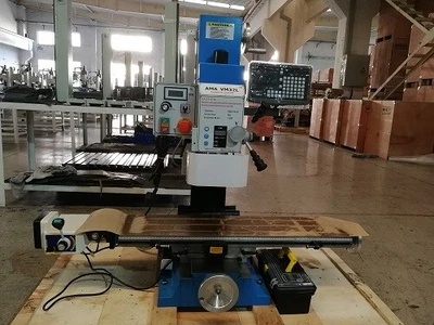 VM32L R8 Belt Drive & Brushless Motor 3-axis DRO And X-axis Powerfeed • £3295