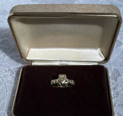 Vintage 14k Yellow Gold Irish Claddagh Friendship Ring Size 7 / 2.9 Grams • $150