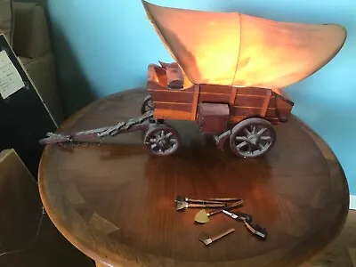 $95 • Buy Vintage  WESTERN Wood Covered Wagon TV Table Lamp Draw Hitch Switch 24  L