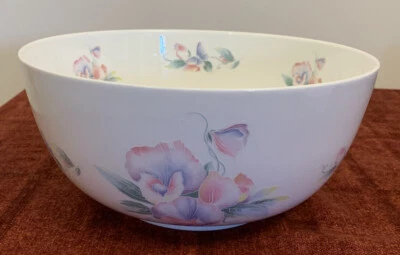 Large Aynsley Bone China Little Sweetheart Bowl 10” X 4.5” Tall • £10
