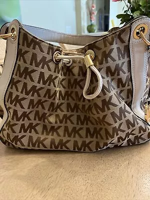 Michael Kors Signature Logo Ludlow Satchel Handbag-Brown/Tan/Cream/Gold EUC • $41.99