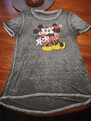 Disney Mickey And Minnie Mouse Short Sleeve Top Size XL • $15