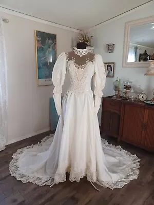 Vintage Victorian Wedding Gown 70s Hippy Dress STUNNING Lace Sz XS • $125