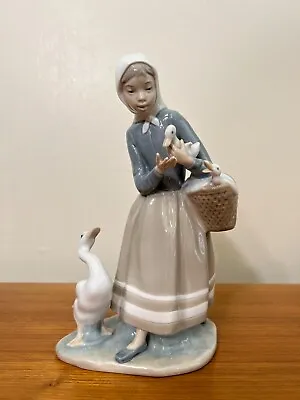 $129.99 • Buy Lladro Daisa  Shepherdess With Duck  Figurine # 4568, 9 1/2  Tall, 5 1/2  Widest