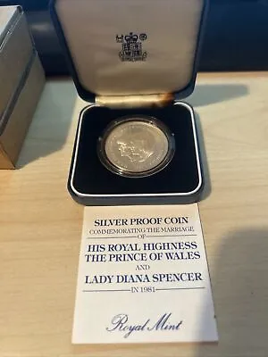 Royal Mint 1981 Silver Proof Crown Coin Charles & Diana Wedding 28.28g (14562/3) • £23.99