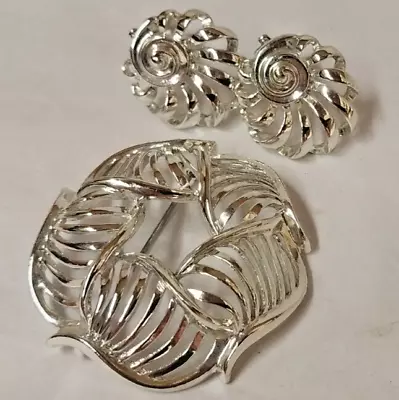 VTG Signed Lisner Silver Tone Tone Pin-Brooch & Clip On Earring Set • $9.99