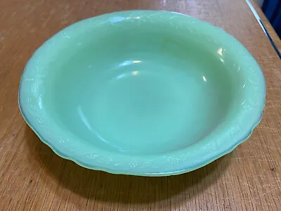 McKee Jadeite Berry Bowl Scalloped Edge Skokie Uranium Glass • $29.99