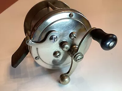 Vintage Pflueger Fishing Reel 250 Yds - EXCELLENT Shape • $35