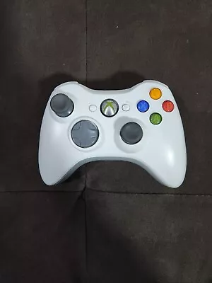  Xbox 360 Wireless Controller White - Fully Tested! Missing Battery Cover  • $15