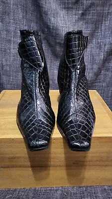 J Renee Shoes | Black Faux Leather Crocodile Pattern Bootie With Buckle Size 11 • $0.99