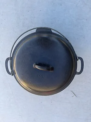 Unmarked # 8 Vollrath Cast Iron Dutch Oven With Lid And Heat Ring VTG • $45