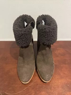 UGG Australia 1008765 Charlee High Heel Suede Sheepskin Boot Brown Size 8.5 • $30