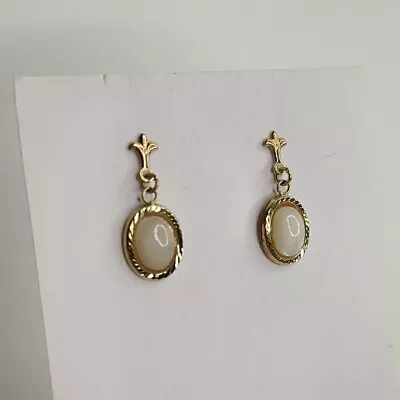 9ct Gold Mother Of Pearl Drop Dangle Stud Earrings 0.9g 9k 375 Z75 • £29.99