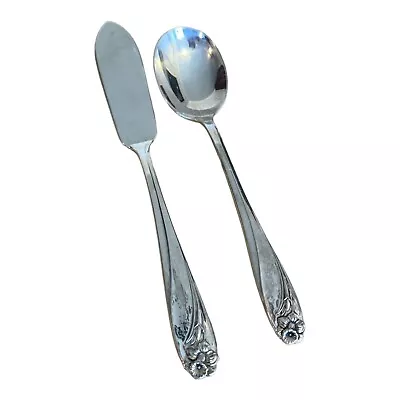 1847 Rogers Bros Daffodil Butter Knife And Sugar Spoon Vintage IS Silver Plated • $19.99