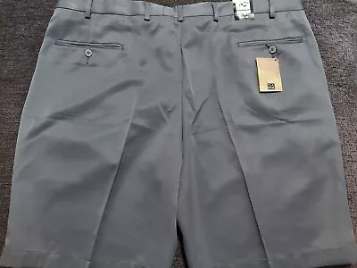 NWT New JOS A BANK LEADBETTER Golf Shorts Mens 44 Tailored Fit Pleated GRAY • $17.99