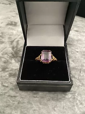 14ct Gold Colour Change Sapphire Ring • £255