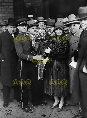 Photo - Louise Brooks Receiving A Bouquet At The Hotel Eden Berlin 1928 • £4.95