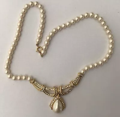 Vintage Trifari Faux Pearl And Diamonds Necklace Very Beautiful • $24.95