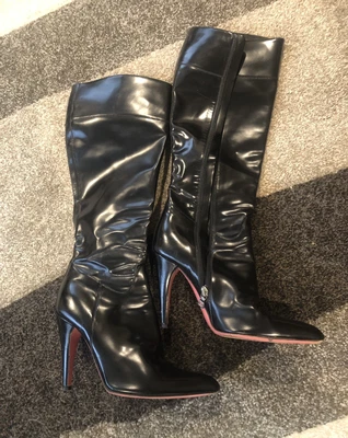 $72 • Buy Prada Knee-High Black Leather 3.5” Curved Heel Boot