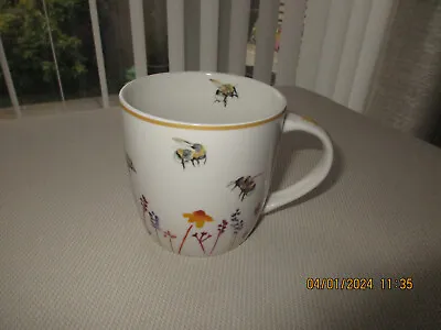 Leonardo Lesser & Pavey Jennifer Rose Gallery Bee Mug • £5