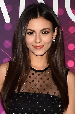 Victoria Justice (Vol 1) 7600 Stock Celebrity Pictures DVD Collection • $6.31