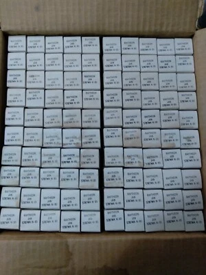 $40 • Buy Lot Of 200 RAYTHEON JAN 5787WA Kr85 VACUUM TUBES