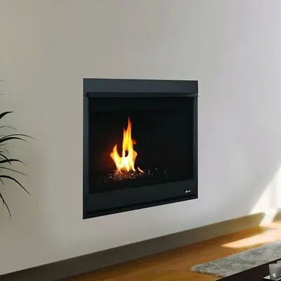 Superior DRC2040 Contemporary Direct Vent Gas Fireplace With Black Glass Media • $1780