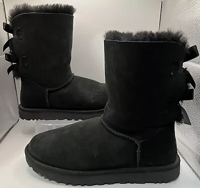 UGG Women's Bailey Bow II Sheepskin Suede Boot Black - Size 8 Lightly Used • $25