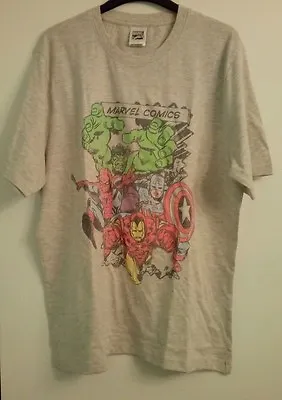 New Mens Marvel Comics Short Sleeve Light Grey T-Shirt Size Large • £6.95